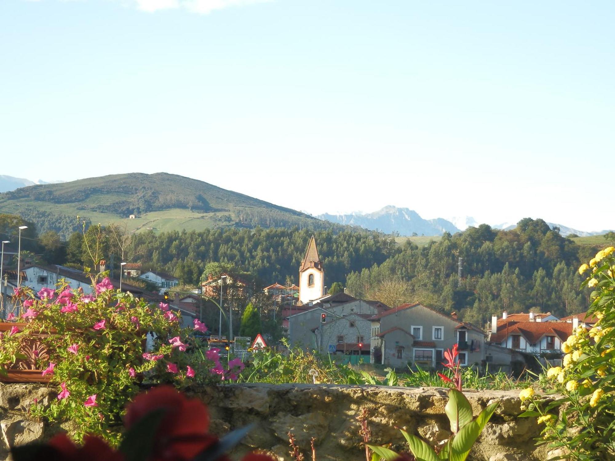 فندق Posada El Salin Muñorrodero المظهر الخارجي الصورة